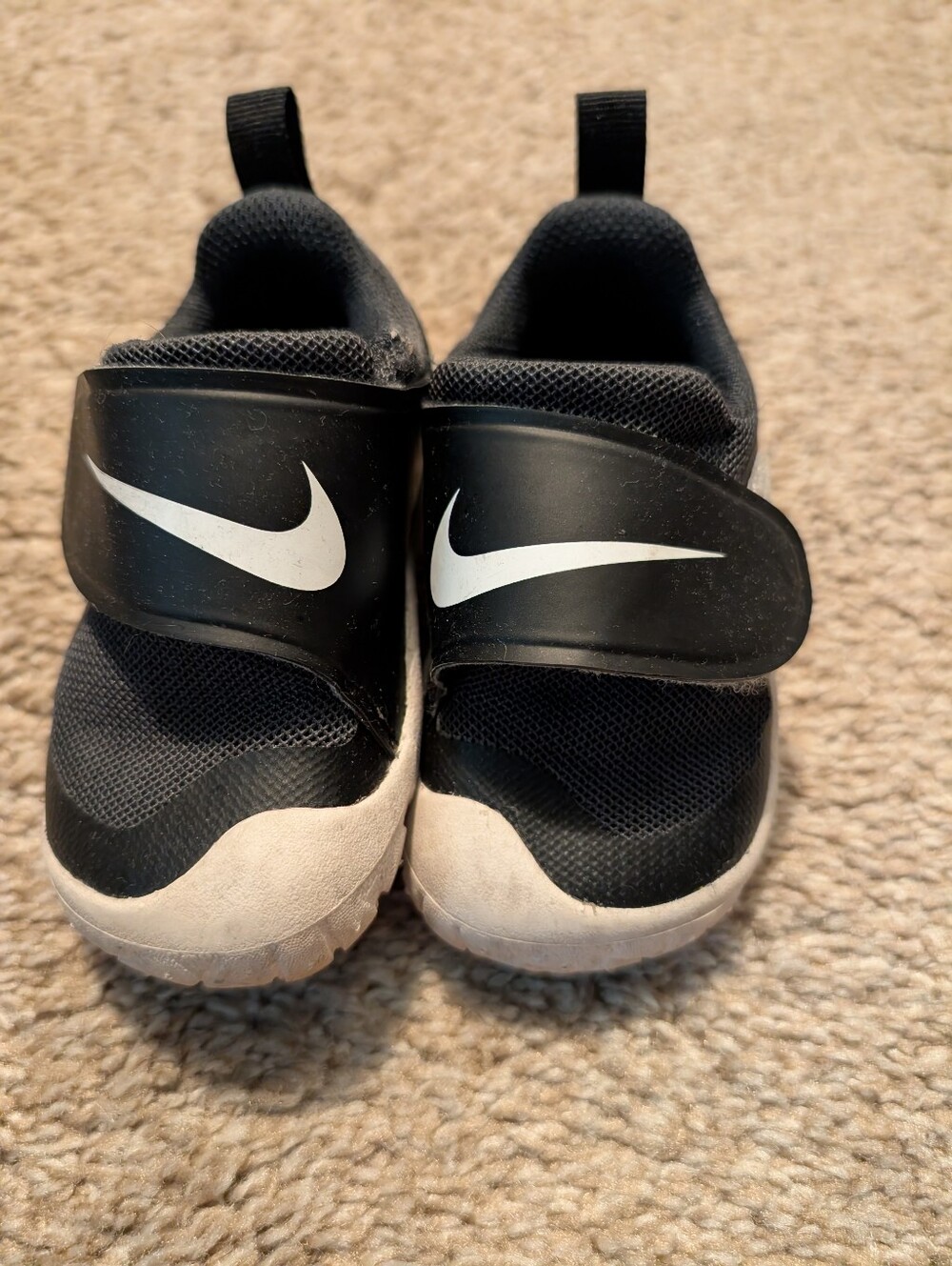 Nike Kids Black and White Velcro Slip-On Sneakers